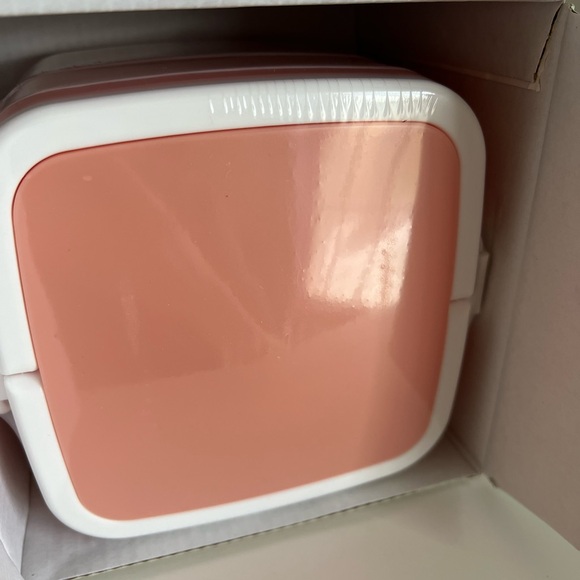 Peter Rabbit Pink 2-tier Bento Box - Picture 4 of 12